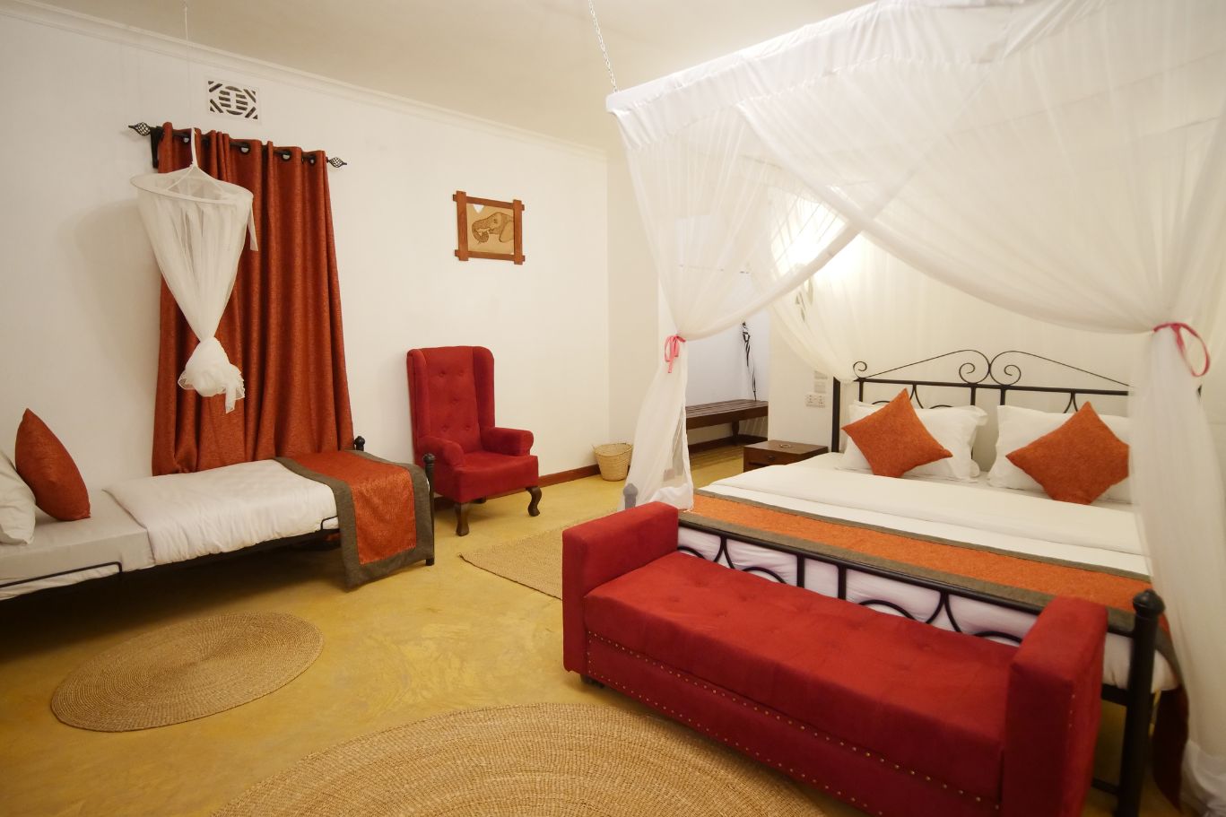 Triple room
