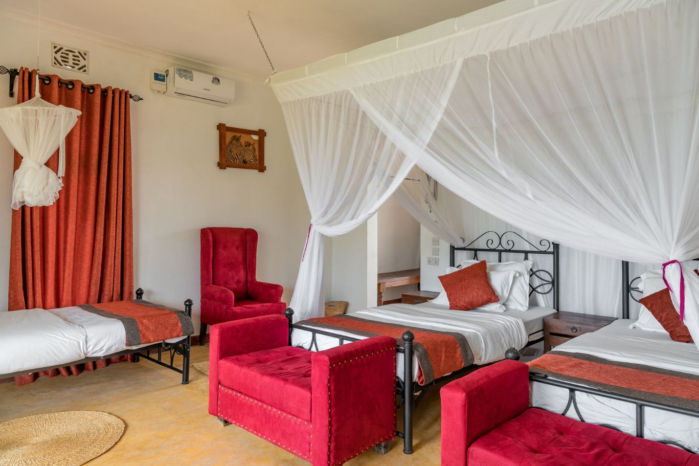 Triple twin room