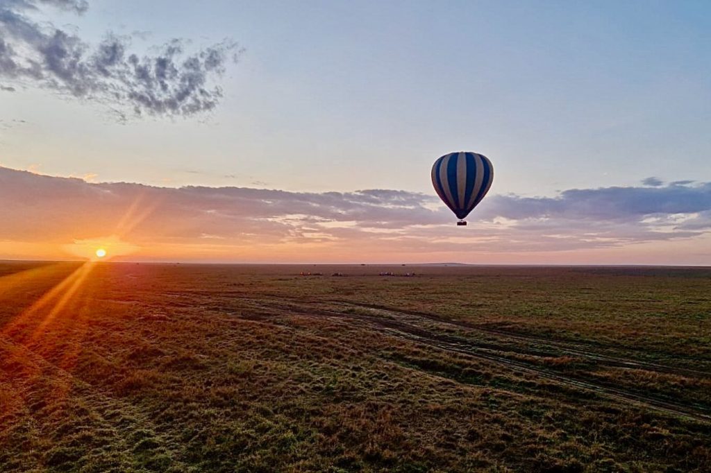 Serengeti, Tanzania, hot-air balloon, Robanda Tented Camp